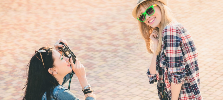 female poses for portrait photos