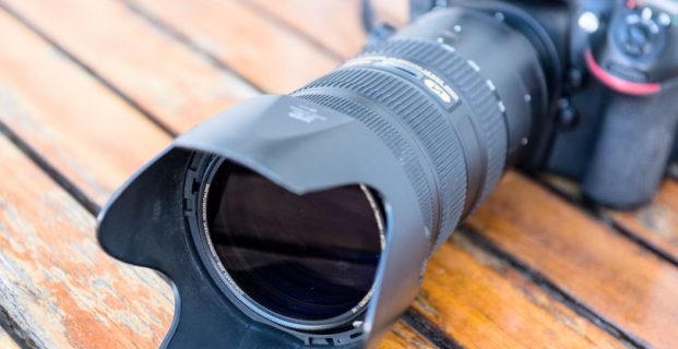Lens hood versus Polarizing filter: What are the differences between them?