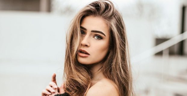 Makeup Tips For An Outdoor Photoshoot